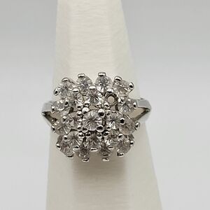 Gorgeous Sterling Silver Rhodium Plated Cluster Rhinestone Cocktail Ring Size 6